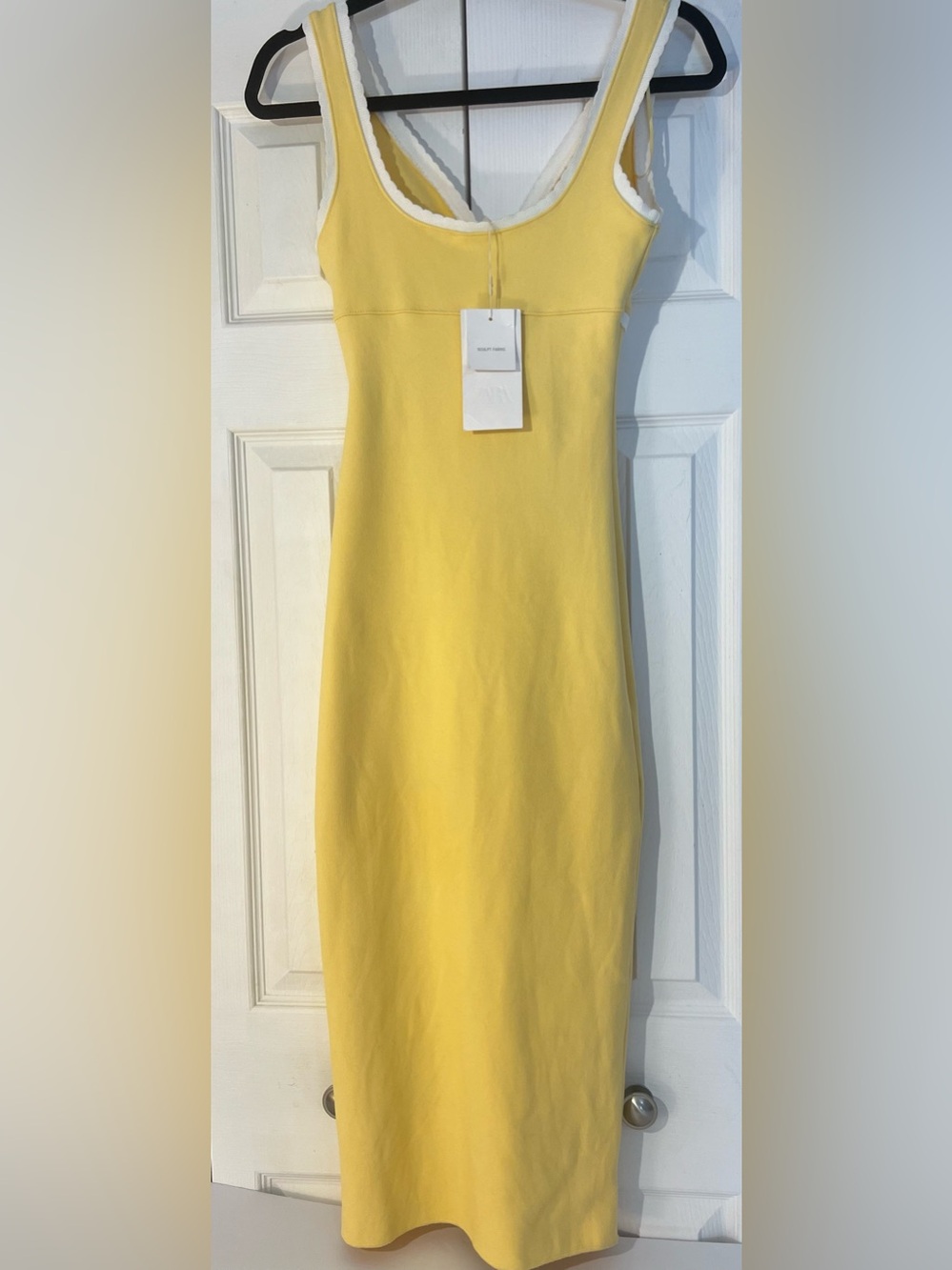 ZARA Sculpting fabric yellow bodycon dress with contrasting trim - Picture 15 of 15